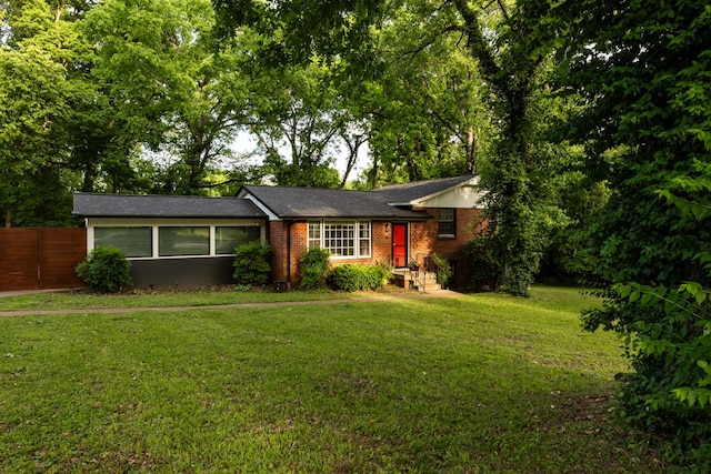 4600 Saunders Ave, Nashville, TN 37216 - split level home featuring brick siding