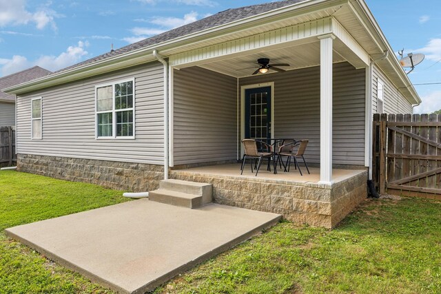 215 Azalea Dr, Oak Grove, KY 42262 - back of property featuring a ceiling fan and a patio