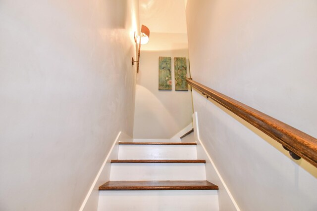 2914 Chasepointe Pl, Columbia, TN 38401 - view of stairs