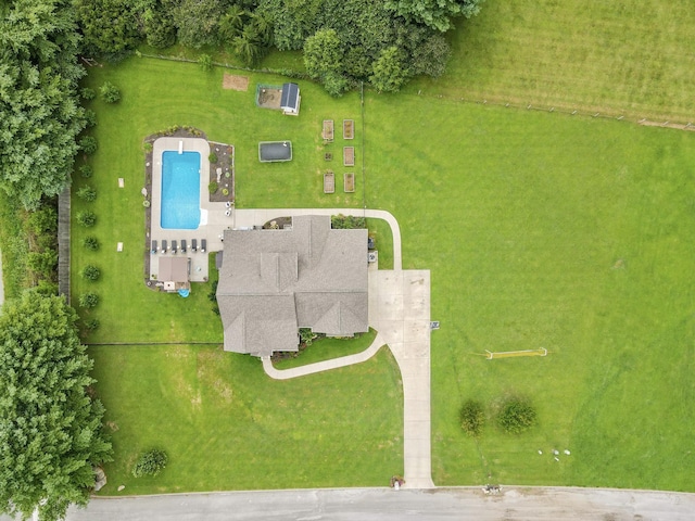2914 Chasepointe Pl, Columbia, TN 38401 - aerial view of a pool area