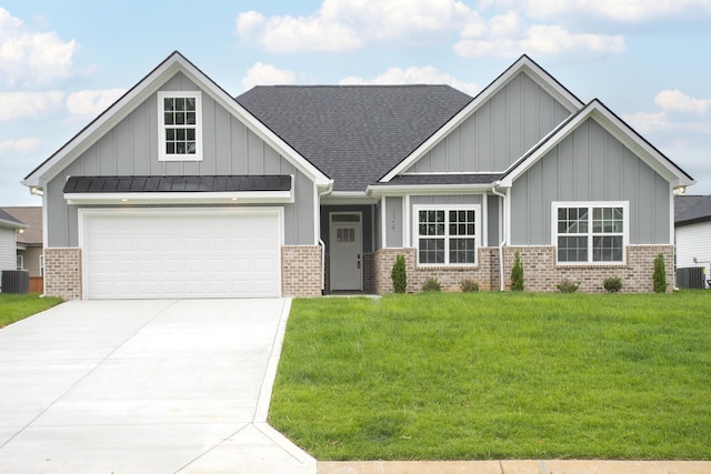 324 Fieldstone Ln, Springfield, TN 37172 - view of front of property with board and batten siding, brick siding, driveway, and a front yard