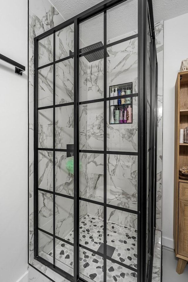 304 Hank Aaron Cv, La Vergne, TN 37086 - doorway to outside featuring a textured ceiling