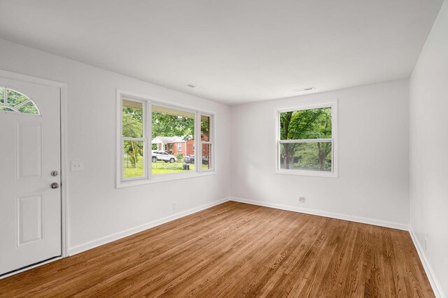 2607 Mashburn Ct, Nashville, TN 37210 - foyer entrance featuring wood finished floors and baseboards
