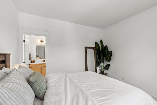 423A American Rd, Nashville, TN 37209 - bedroom featuring connected bathroom