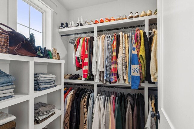 423A American Rd, Nashville, TN 37209 - view of spacious closet