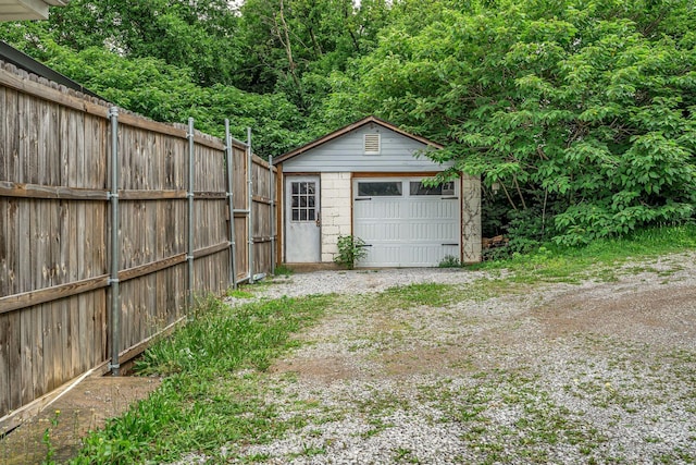 1049 E Trinity Ln, Nashville, TN 37216 - detached garage with driveway