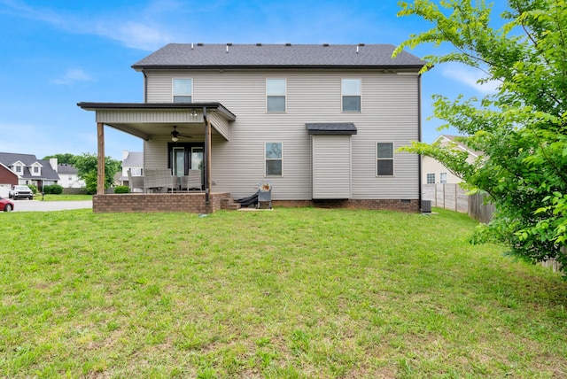3555 Neena Ct, Clarksville, TN 37042 - back of property featuring ceiling fan