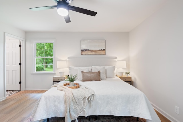 4900 Chesterfield Dr, Murfreesboro, TN 37127 - bedroom featuring wood finished floors, baseboards, and ceiling fan