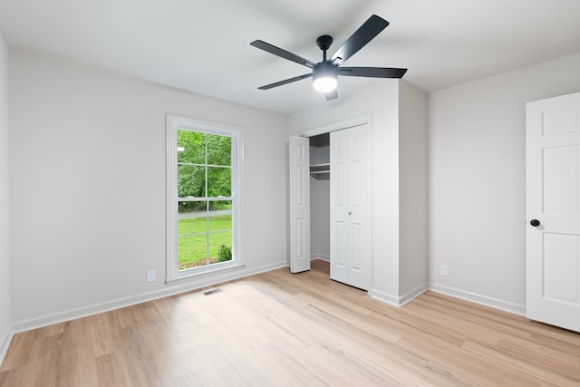 4900 Chesterfield Dr, Murfreesboro, TN 37127 - unfurnished bedroom with light wood finished floors, baseboards, a closet, and ceiling fan