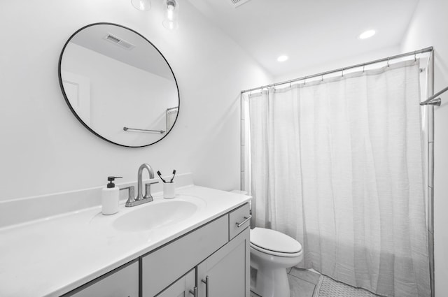 800 Snapdragon Ct, Clarksville, TN 37042 - bathroom with vanity, toilet, tile patterned floors, recessed lighting, and shower / tub combo with curtain
