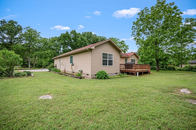 2480 Mount Lebanon Rd, Lewisburg, TN 37091 - view of side of home featuring crawl space, a wooden deck, and a lawn