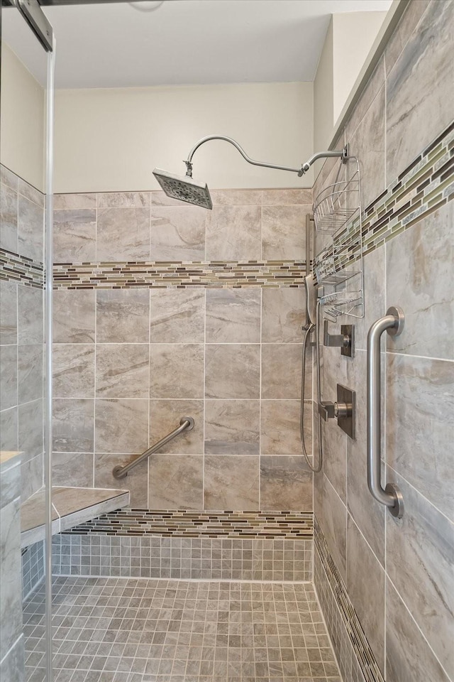 440 Ridgestone Dr, Franklin, TN 37064 - full bath featuring a tile shower