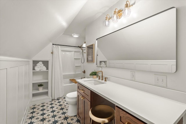 440 Ridgestone Dr, Franklin, TN 37064 - full bath featuring tile patterned floors, vaulted ceiling, shower / tub combo with curtain, and vanity