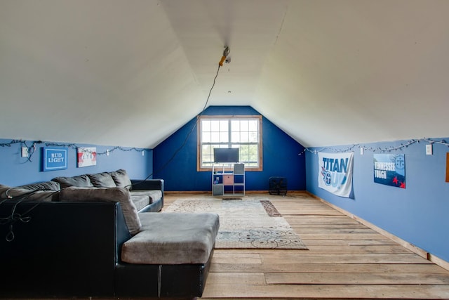5740 Johnson Rd, Murfreesboro, TN 37127 - bonus room featuring wood finished floors, vaulted ceiling, and baseboards