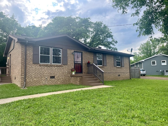 3005 Sunnyview Ct, Nashville, TN 37218 - view of front of home with crawl space, brick siding, and a front yard