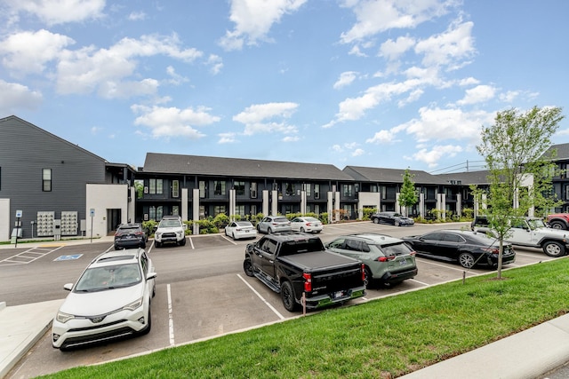 600 E Trinity Ln Unit 20, Nashville, TN 37207 - view of uncovered parking lot
