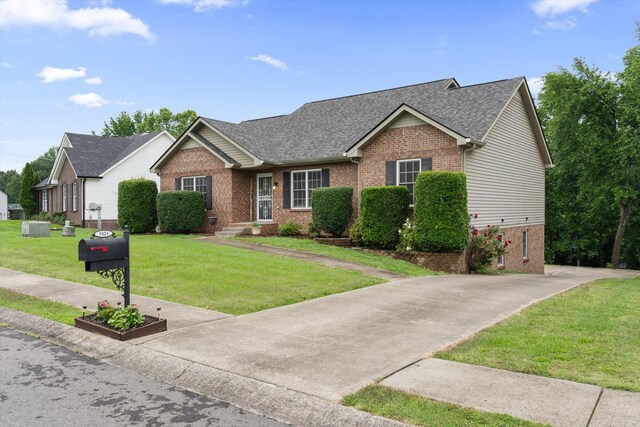 1823 Patricia Dr, Clarksville, TN 37040 - photo 2