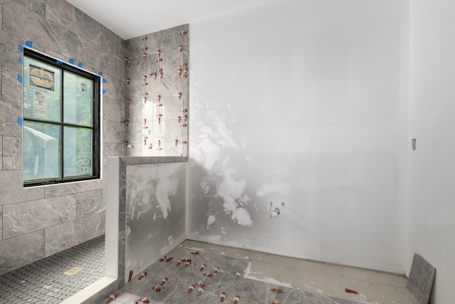 1014 Bate Ave, Nashville, TN 37204 - full bathroom with a walk in shower