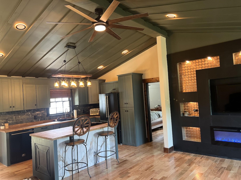 371 Leader Dr, New Johnsonville, TN 37134