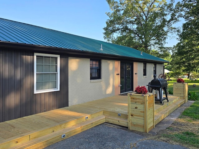 371 Leader Dr, New Johnsonville, TN 37134 - wooden terrace featuring area for grilling and french doors
