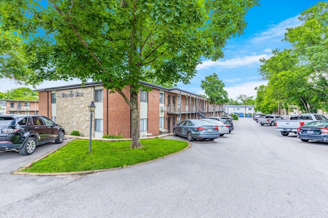 2134 Fairfax Ave Unit A1, Nashville, TN 37212 - view of building exterior with uncovered parking