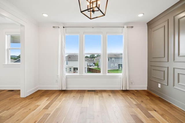 3298 Vinemont Dr, Thompsons Station, TN 37179 - unfurnished room featuring a chandelier, light wood-style flooring, baseboards, and recessed lighting