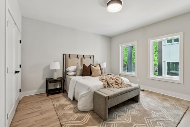 6124 Robertson Ave Unit 3, Nashville, TN 37209 - bedroom featuring light wood finished floors and baseboards
