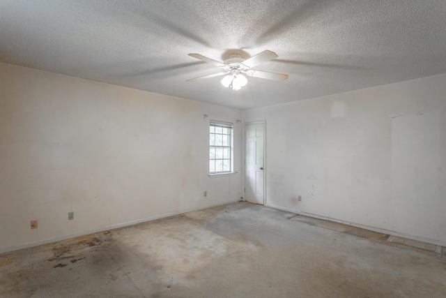 4510 Ravenwood Dr E, Chattanooga, TN 37415 - unfurnished room with a ceiling fan, a textured ceiling, and baseboards