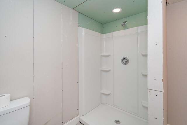 475 Franklin Rd, Franklin, TN 37069 - bathroom with a shower and toilet