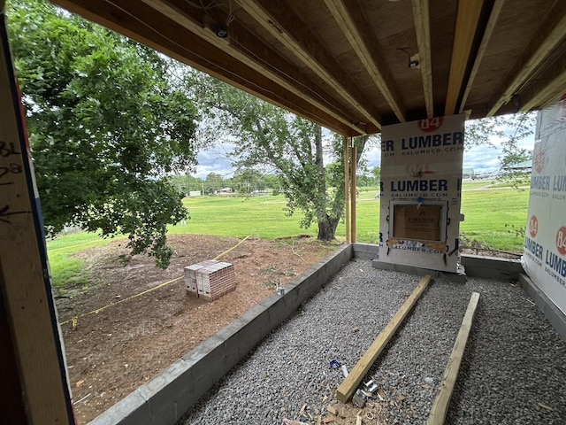 112 Stoneybrook Rd N, Columbia, TN 38401 - view of patio / terrace