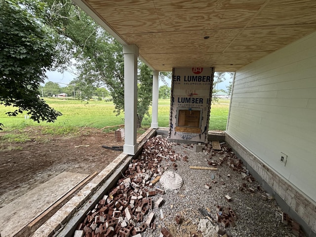 112 Stoneybrook Rd N, Columbia, TN 38401 - view of patio / terrace