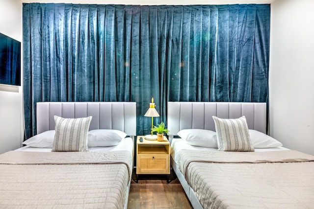 1108 Greenwood Ave, Nashville, TN 37206 - bedroom with wood finished floors