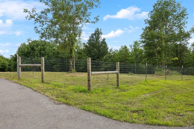 1635 Bear Hollow Dr, Waverly, TN 37185