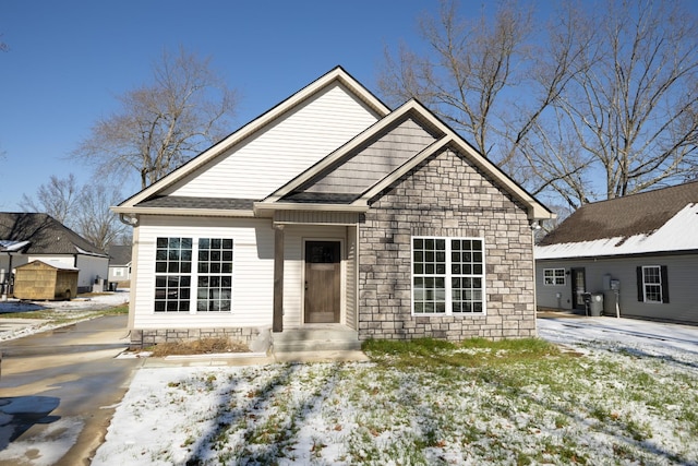 130 Mazie Dr, Lafayette, TN 37083 - view of front of house with stone siding