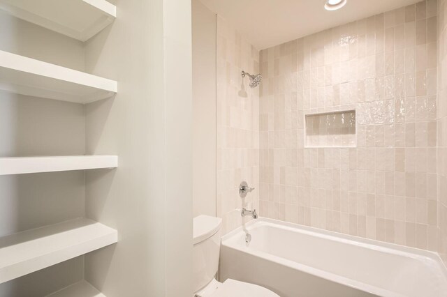 549B Stevenson St, Nashville, TN 37209 - full bath with toilet, washtub / shower combination, and recessed lighting