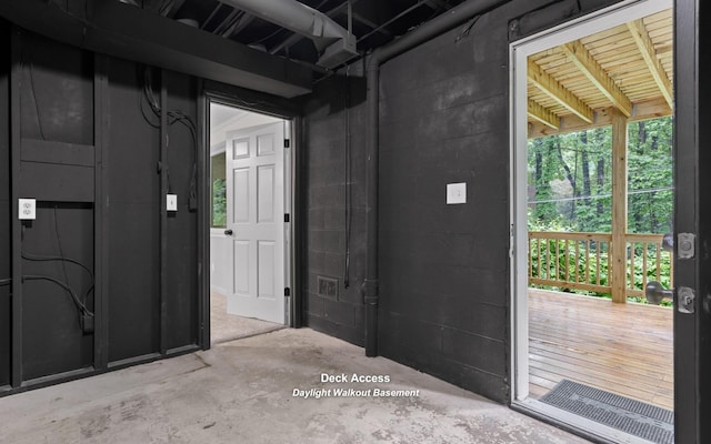 1234 Mountain Brook Cir, Signal Mountain, TN 37377 - foyer featuring unfinished concrete floors and concrete block wall