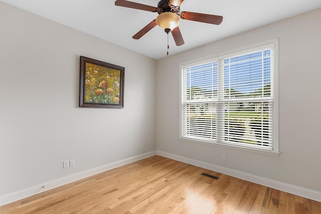 849 Graysville Rd, Chattanooga, TN 37421 - spare room featuring baseboards, light wood finished floors, and a ceiling fan