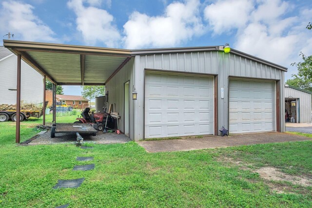 2729 Heights Circle Rd, Greenbrier, TN 37073 - garage featuring a garage