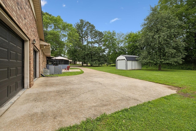 1106 5th Ave, Lawrenceburg, TN 38464 - view of patio / terrace featuring central AC