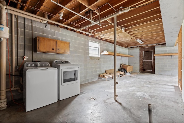 3554 Mountain Creek Rd, Chattanooga, TN 37415 - below grade area with separate washer and dryer and concrete block wall