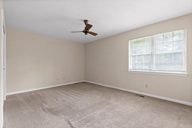 3554 Mountain Creek Rd, Chattanooga, TN 37415 - unfurnished room featuring a ceiling fan, carpet, and baseboards