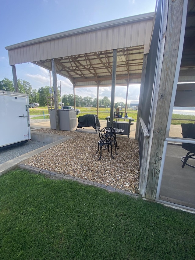 1139 River Front Dr, Clifton, TN 38425