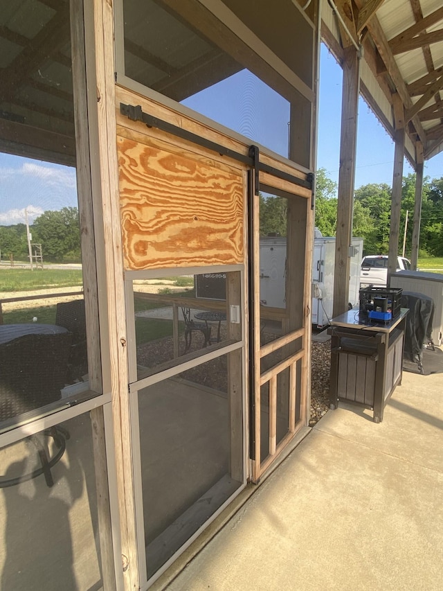 1139 River Front Dr, Clifton, TN 38425