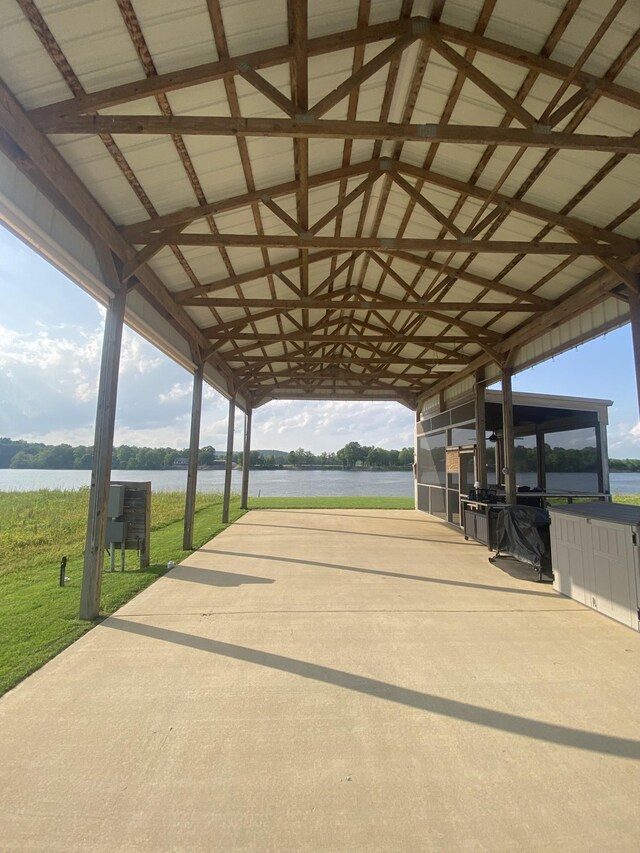 1139 River Front Dr, Clifton, TN 38425