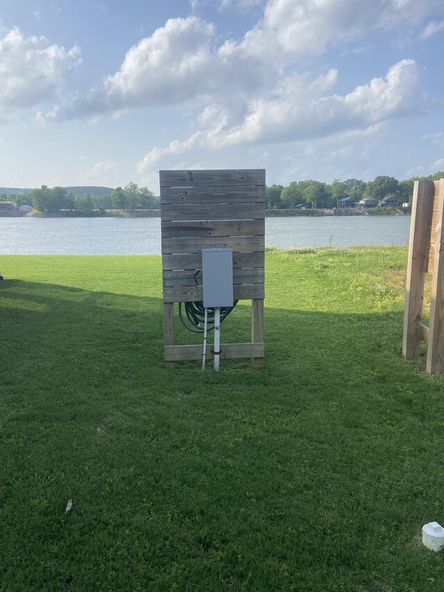 1139 River Front Dr, Clifton, TN 38425