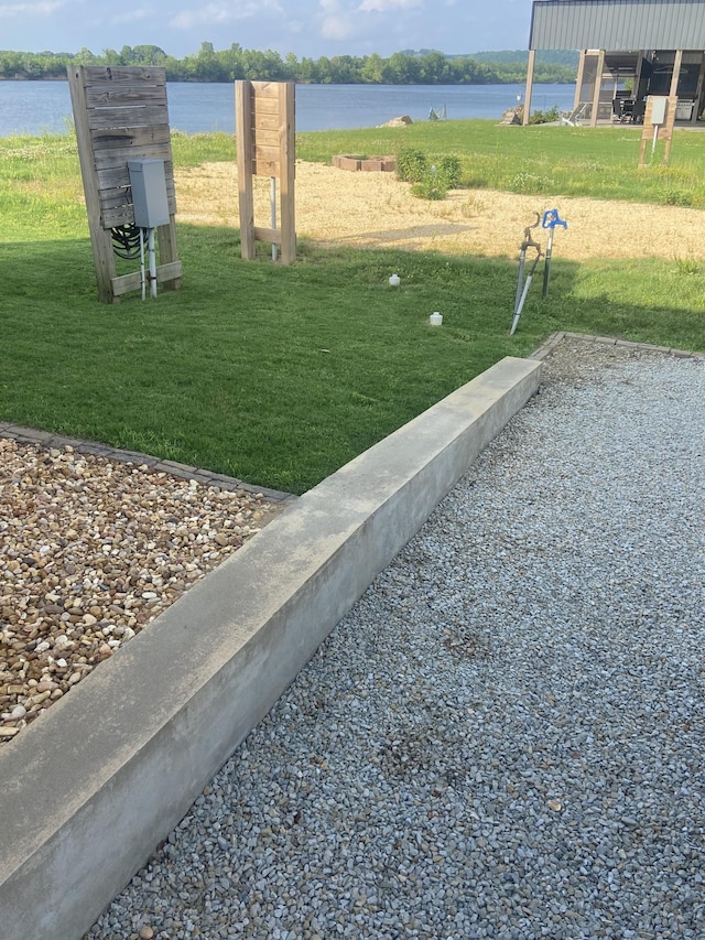 1139 River Front Dr, Clifton, TN 38425