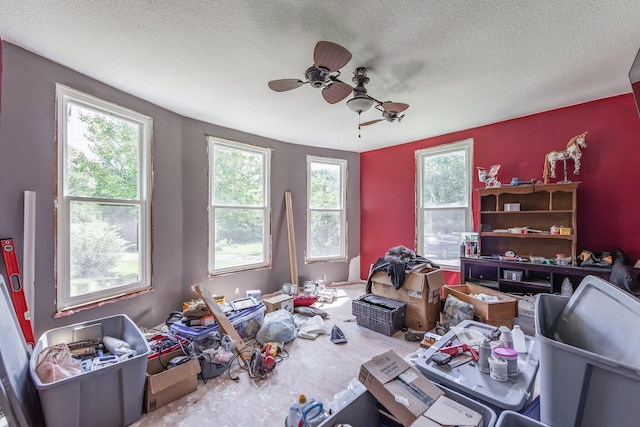 3396 Unionville Rd, Halls, TN 38040 - living area featuring a textured ceiling and a ceiling fan