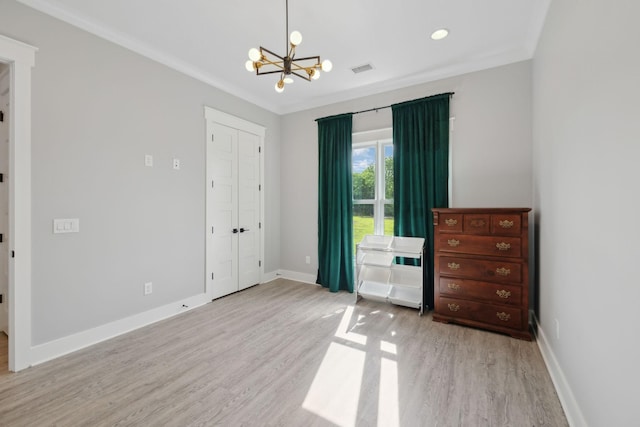 2648 Wilson Overall Rd, Murfreesboro, TN 37127 - unfurnished bedroom with a chandelier, light wood finished floors, crown molding, and baseboards