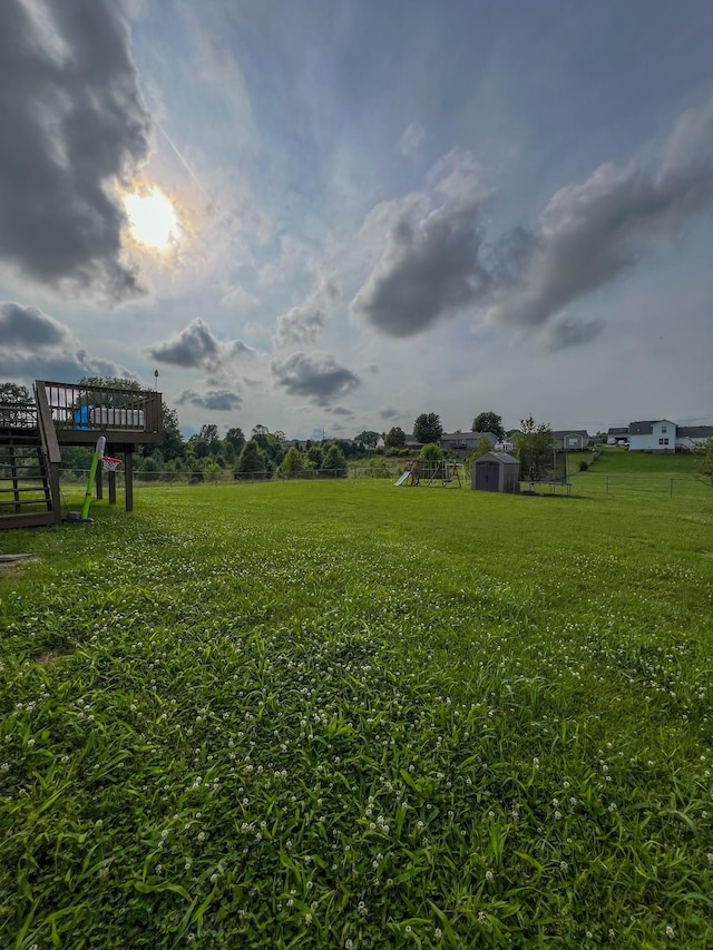 108 Josephines Ct, Oak Grove, KY 42262 - view of grassy yard featuring a deck