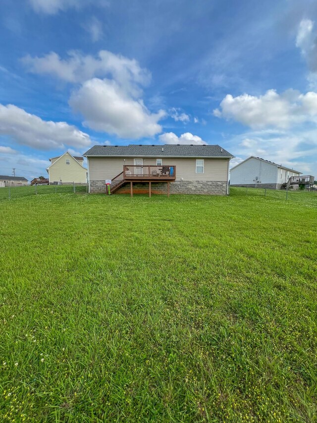 108 Josephines Ct, Oak Grove, KY 42262 - back of house with a wooden deck